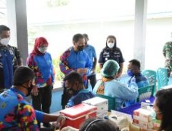 Bakti Sosial di Lapas Kupang: Penuhi Hak Kesehatan WBP Lewat Vaksinasi Covid-19