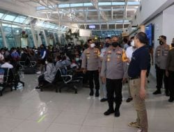 Tinjau Pos Terpadu Ops Ketupat dan Aktifitas Penumpang di Bandara El Tari, Ini Kata Kapolda NTT