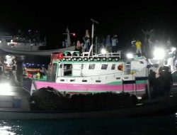 Kali Ketiga SNNU Gelar Pawai Malam Takbiran Laut, Diikuti 35 Kapal Nelayan