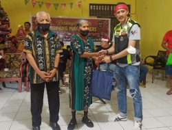 Rayakan Natal, Kupang Mwx Owners Berbagi Kasih dengan Para Lansia