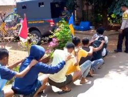 Nyaris Adu Jotos dengan Linmas Ketika Ditegur, 13 Pemuda Diamankan Polisi