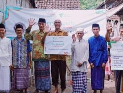 Wujudkan Aksi Sosial, Prudential Syariah Salurkan Hewan Kurban ke Daerah Terpencil di Indonesia