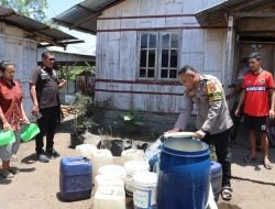 Polres Ngada Distribusi 40 Ribu Liter Air Bersih untuk Warga