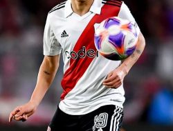 Datangkan Claudio Echeverri Dari River Plate