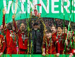 Liverpool Sukses Angkat Tinggi-tinggi Piala Carabao