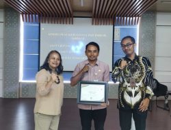 Pemkot Kupang Menerima Penghargaan Terbaik I Kategori penyaluran Dana TKD – DAK Fisik dari Kementrian Keuangan