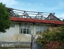 Gedung SMP Negeri 1 Raijua Belum Diperbaiki