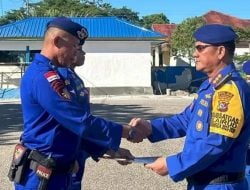 Dua Polisi RW Terima Penghargaa