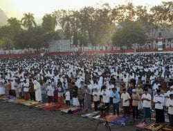 Penuhi Lapangan Pancasila dan Jalan Soekarno