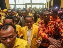 Bahlil Melenggang Mulus Pimpin Golkar