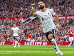 SALAH PAMIT DI OLD TRAFFORD