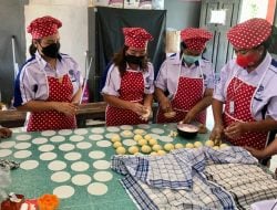 Latih WBP Produkai Aneka Kue dan Desserts