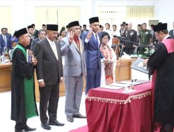 Tiga Pimpinan DPRD Sumba Timur Dilantik