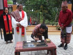 Pj Bupati Resmikan Gedung Gereja Pniel Oebaki